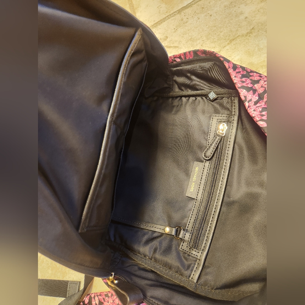 Michael KORS medium backpack - Picture 2 of 5